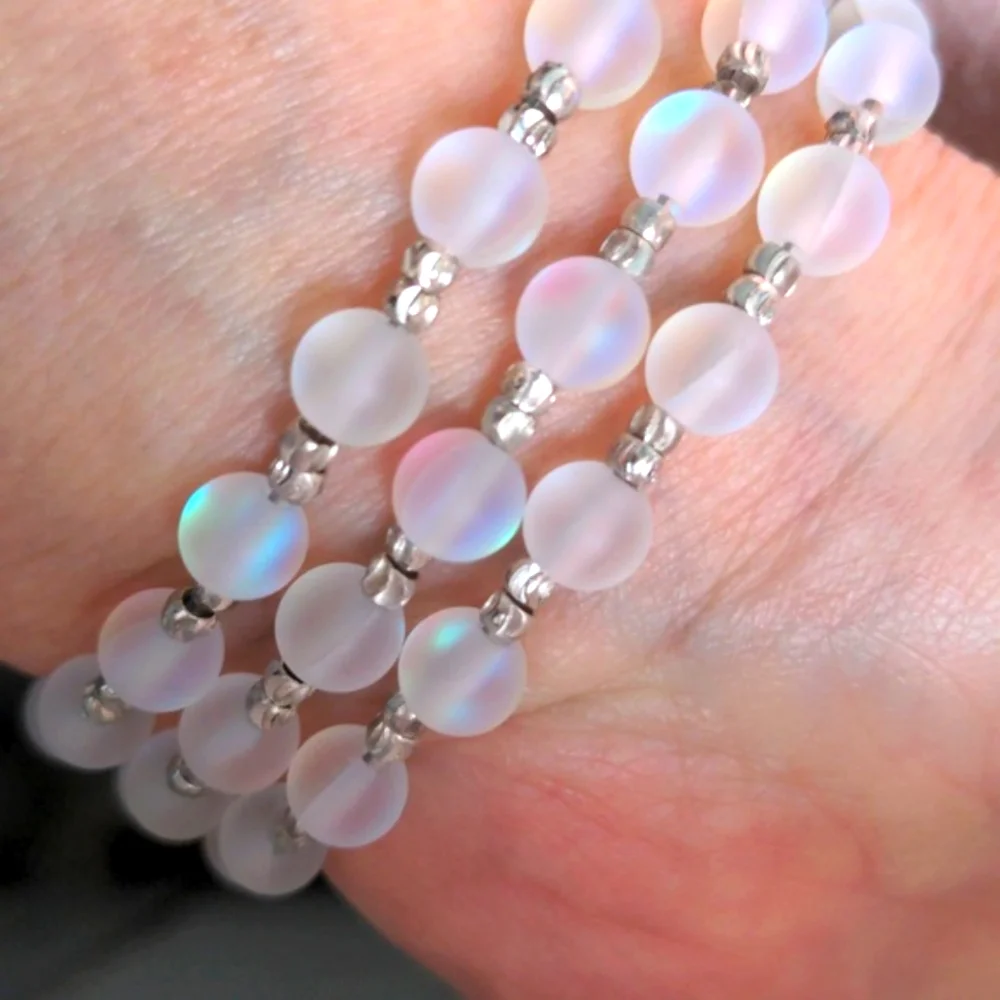 Abalone & Iridescent Mermaid  Quartz Beaded Bracelet. 3 Strand. Silverplate, New